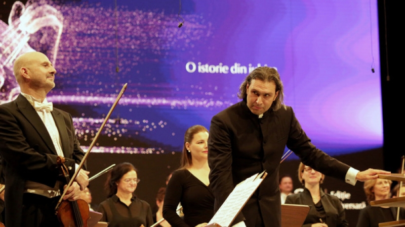Dirijorul Vladimir Jurowski revine pe scena Festivalului International George Enescu, alaturi de Orchestra Operei de Stat Bavareze